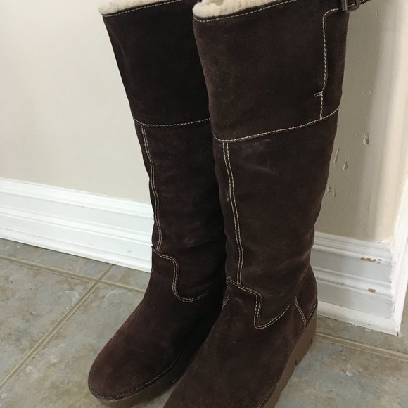 Micheal Kors Suede Boots and Jacob Purse - Picture 3 of 8